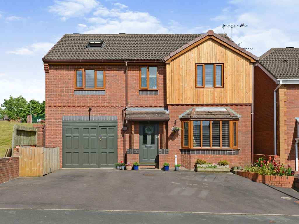 6 bed detached house for sale in Coleridge Drive, Cheadle, Stoke-On-Trent ST10, £375,000
