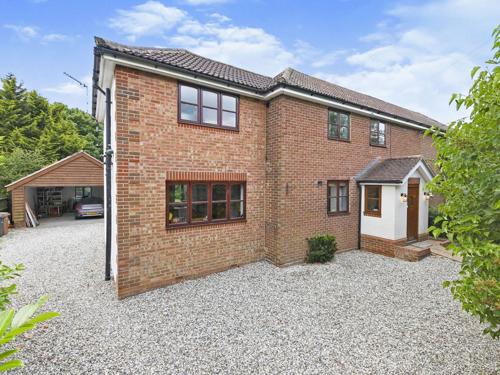 4 bed semi-detached house for sale in Partridge Green, Chelmsford CM1, £630,000