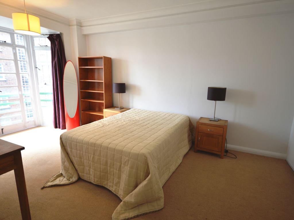 2 bed flat for sale in Gloucester Place, Baker Street, London NW1, £799,950