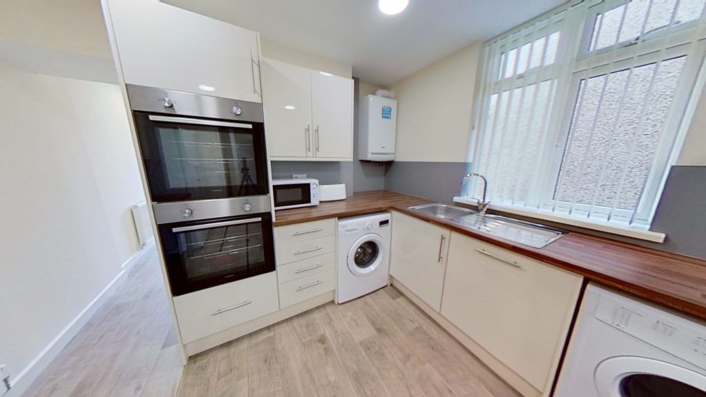 6 bed terraced house to rent in Hilda Street, Treforest, Pontypridd CF37, £368 pppm