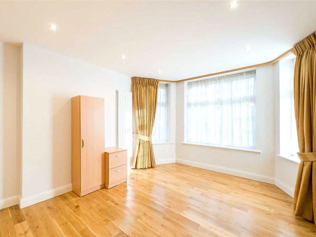 4 bed flat for sale in Elm Tree Court, Elm Tree Road, St Johns Wood, London NW8, £1,795,000