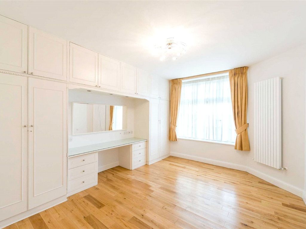 4 bed flat for sale in Elm Tree Court, Elm Tree Road, St Johns Wood, London NW8, £1,795,000