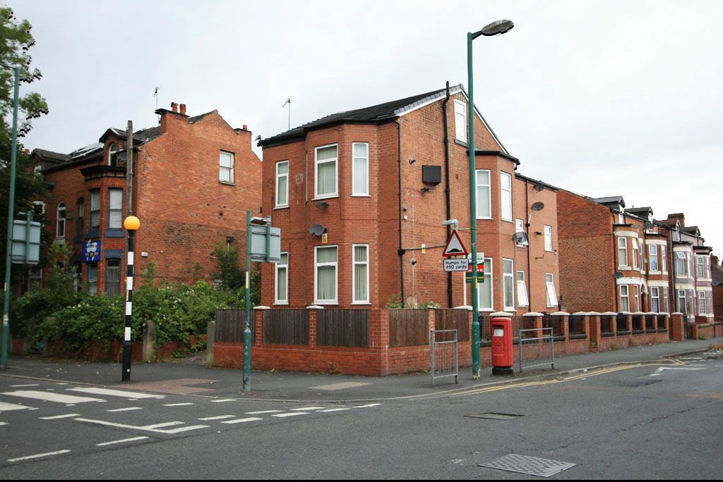 2 bed flat to rent in East Road, Manchester M12, £995 pcm