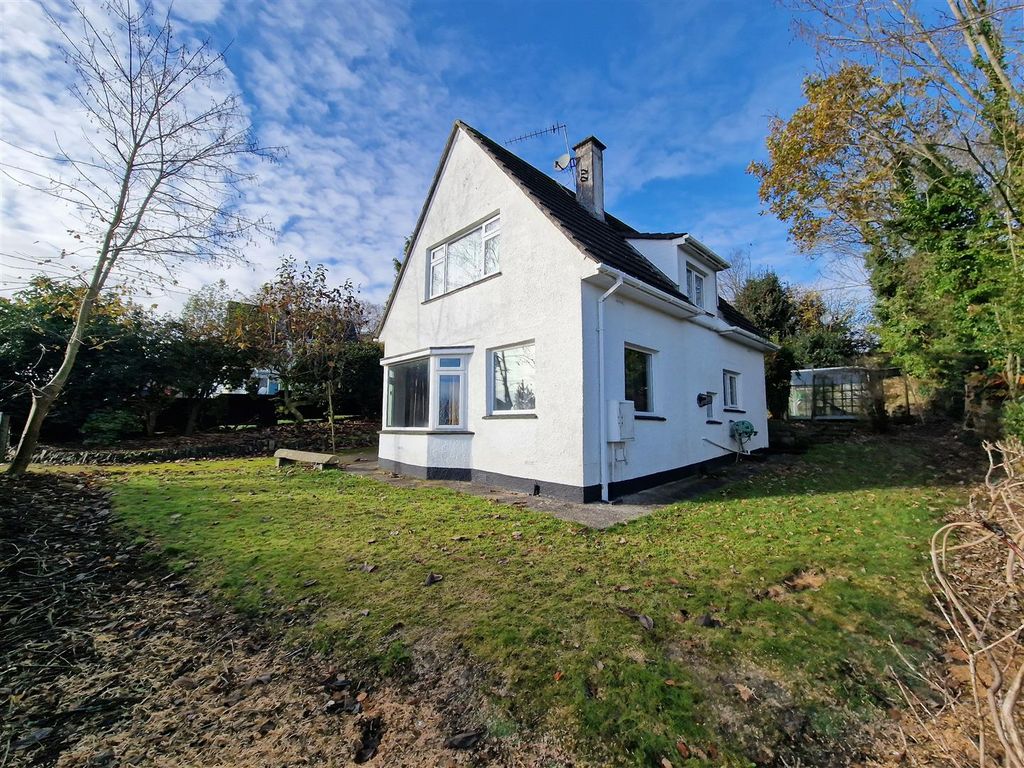 3 bed detached house for sale in St. Stephens Hill, Launceston PL15, £350,000