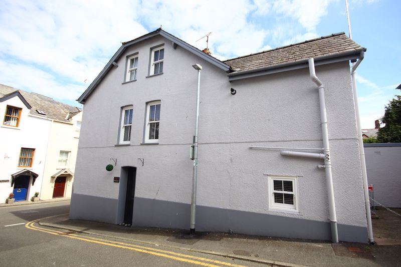 3 bed cottage for sale in Berry Street, Conwy LL32, £310,000