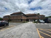 Office to let in Stokenchurch House, Oxford Road, High Wycombe HP14, £41,760 pa