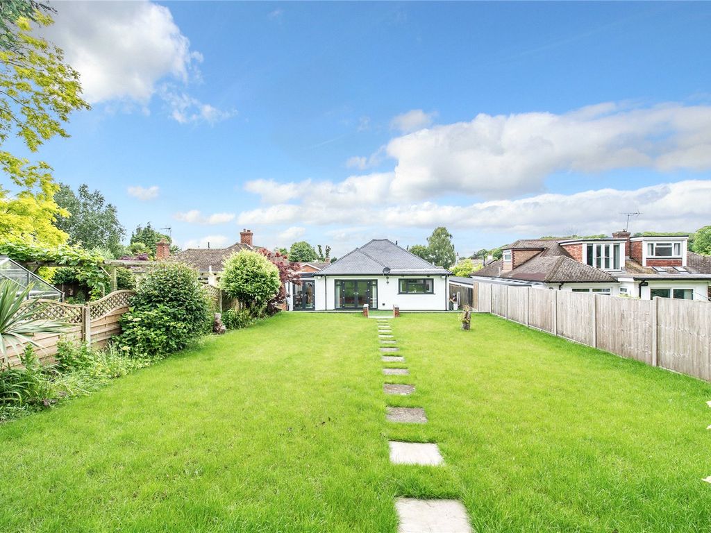 3 bed bungalow for sale in Carton Road, Higham, Kent ME3, £600,000