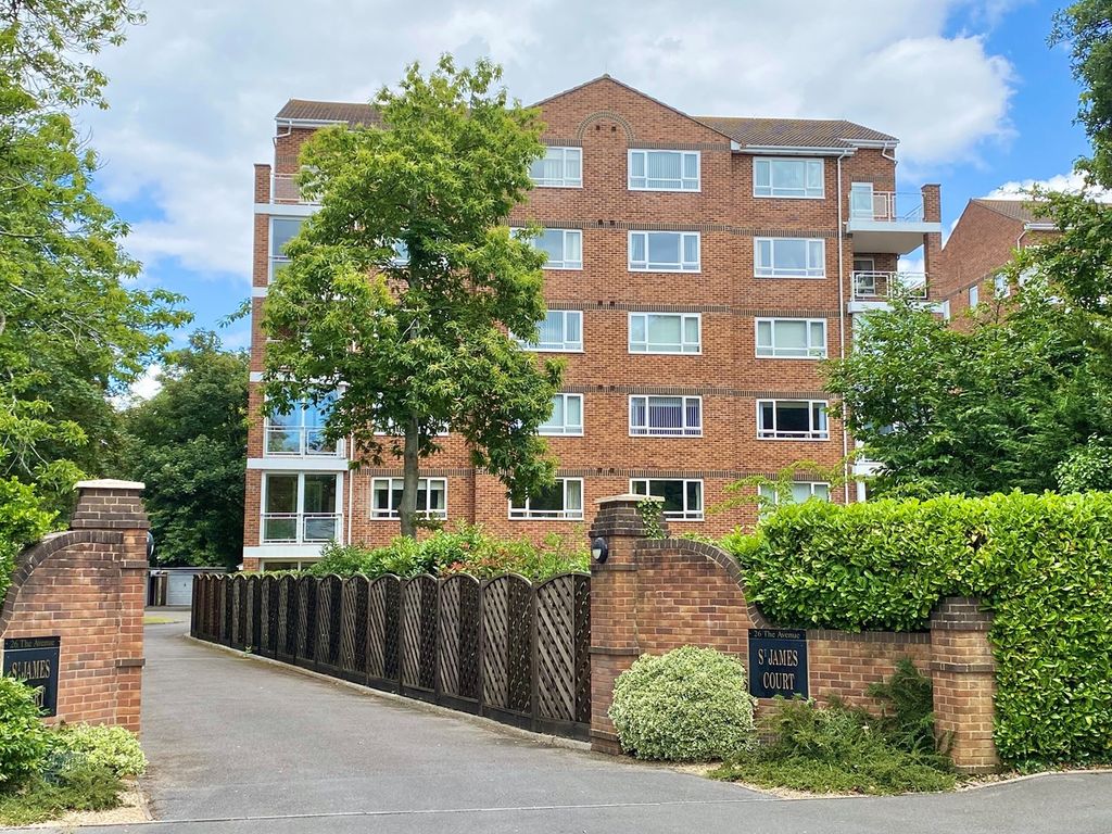 2 bed flat for sale in 26 The Avenue, Branksome Park BH13, £350,000