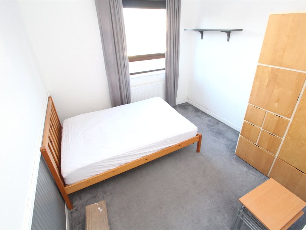 1 bed flat to rent in Battle House Mews, 1 East Barnet Road, New Barnet EN4, £1,100 pcm