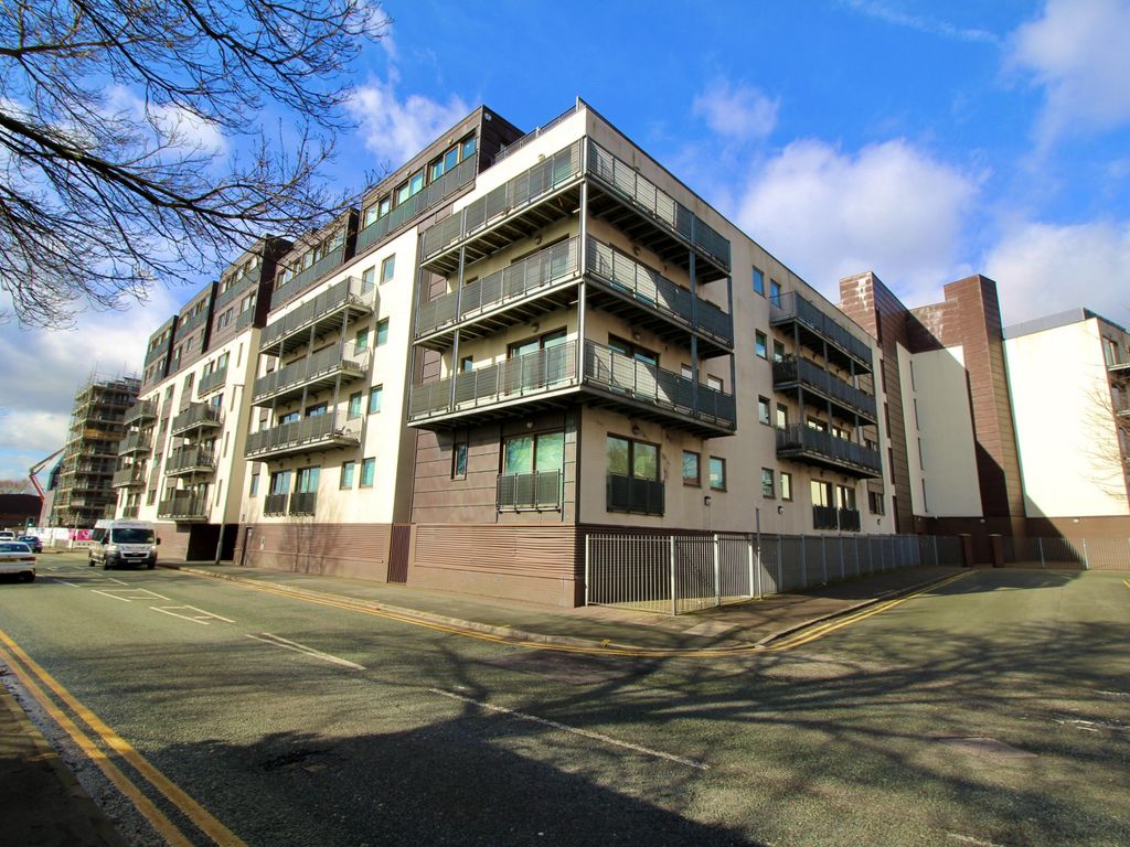 2 bed flat to rent in Advent House 3 1 Isaac Way, Manchester M4, £1,200 pcm