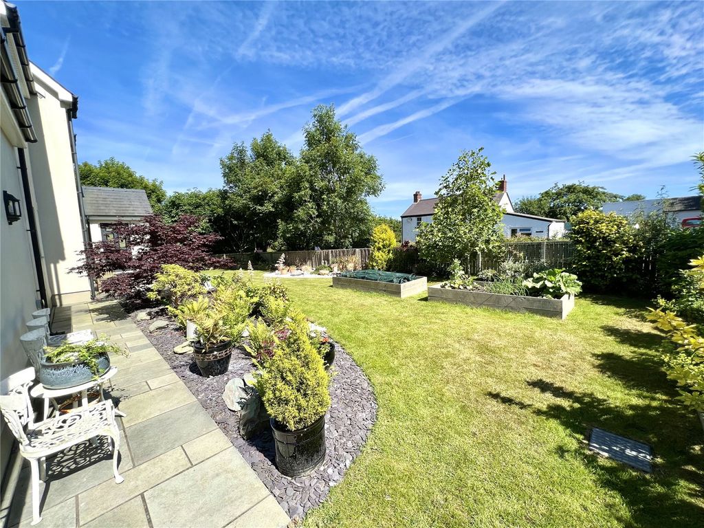 6 bed detached house for sale in Aberporth, Ceredigion SA43, £795,000