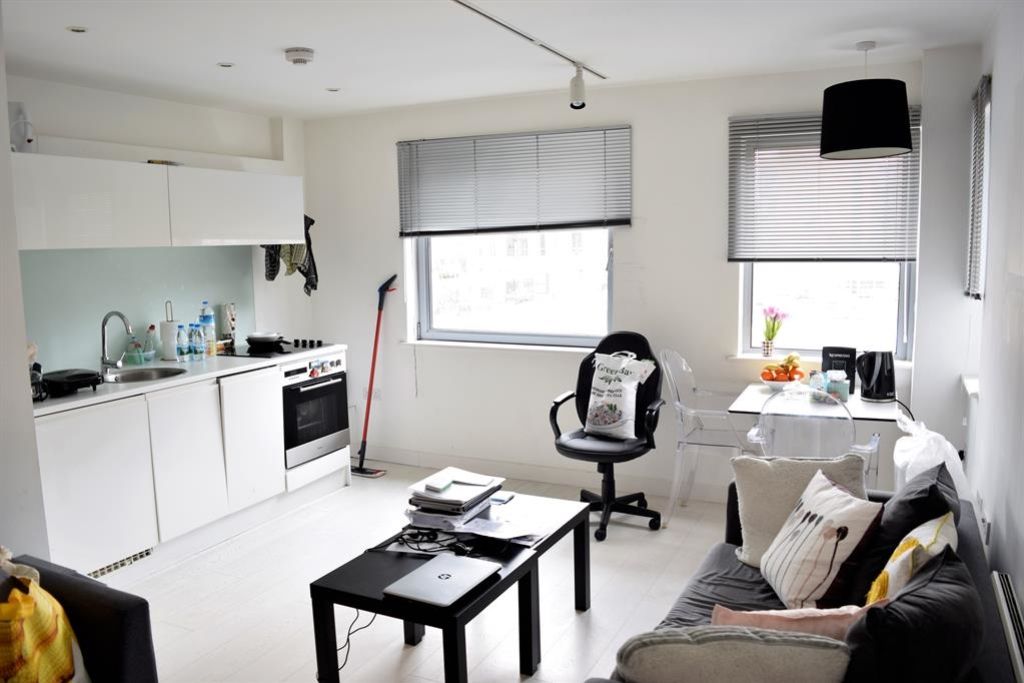 1 bed flat to rent in Manor Mills, Ingram Street, Leeds, West Yorkshire LS11, £825 pcm