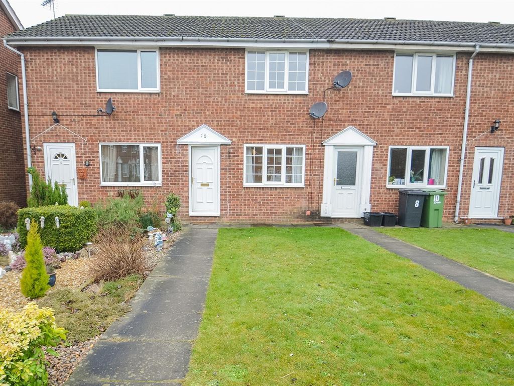 2 bed town house to rent in Vavasour Court, Copmanthorpe, York YO23, £850 pcm