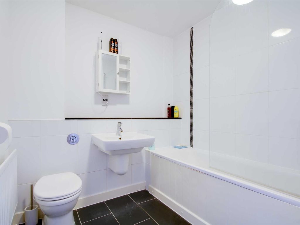 1 bed flat for sale in Mortimer Square, Milton Keynes MK9, £198,000