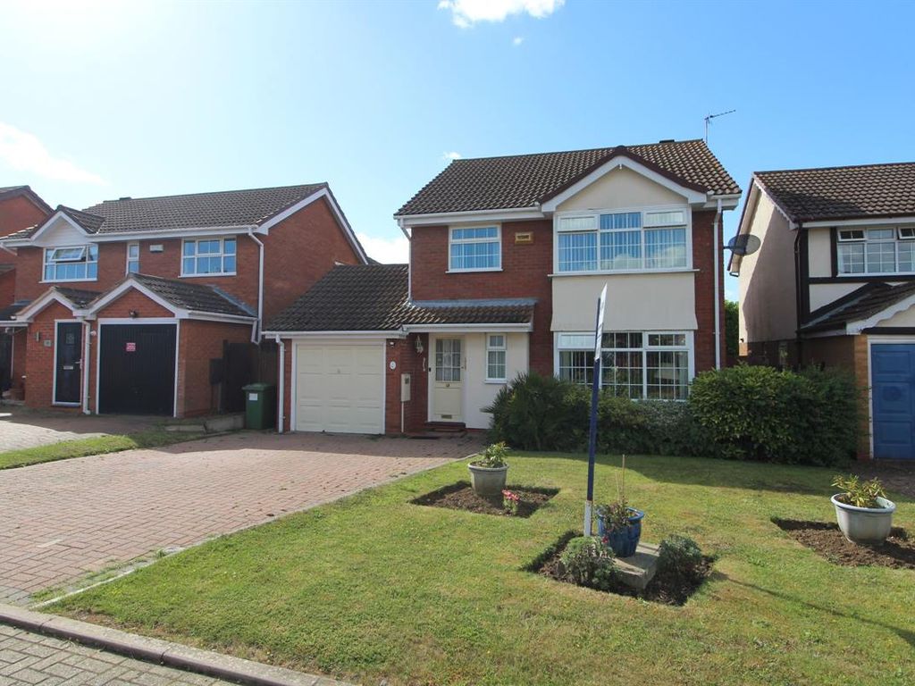 4 bed detached house for sale in Stanmore Gardens, Newport Pagnell MK16, £500,000