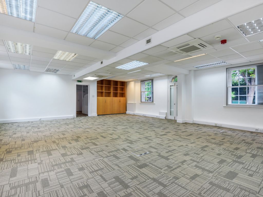 Office to let in 17/21 Victoria Street, Windsor, Berkshire SL4, £96,875 pa