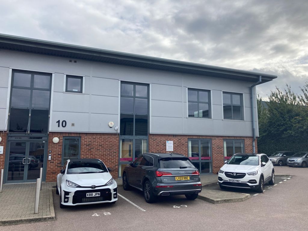 Office to let in 1st Floor, Unit 10 Anglo Office Park, Lincoln Road, High Wycombe HP12, £29,255 pa