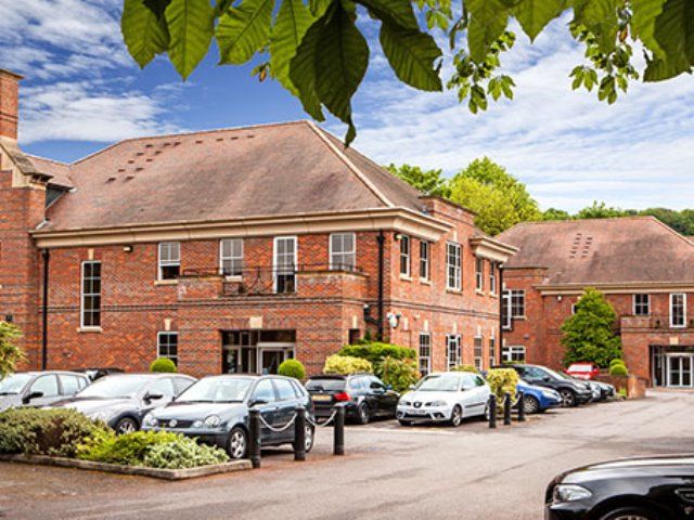Office to let in Regus Business Centre, St Mary's Court, The Broadway, Amersham HP7, £2,532 pa