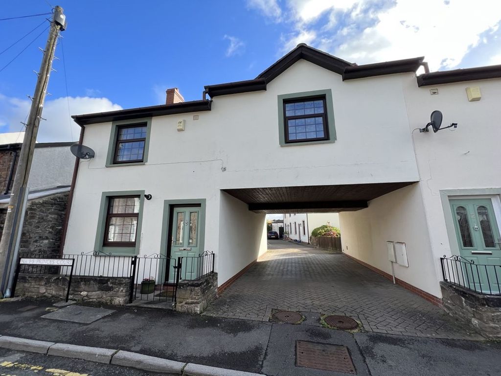 2 bed semi-detached house to rent in Princes Street, Abergavenny NP7, £950 pcm