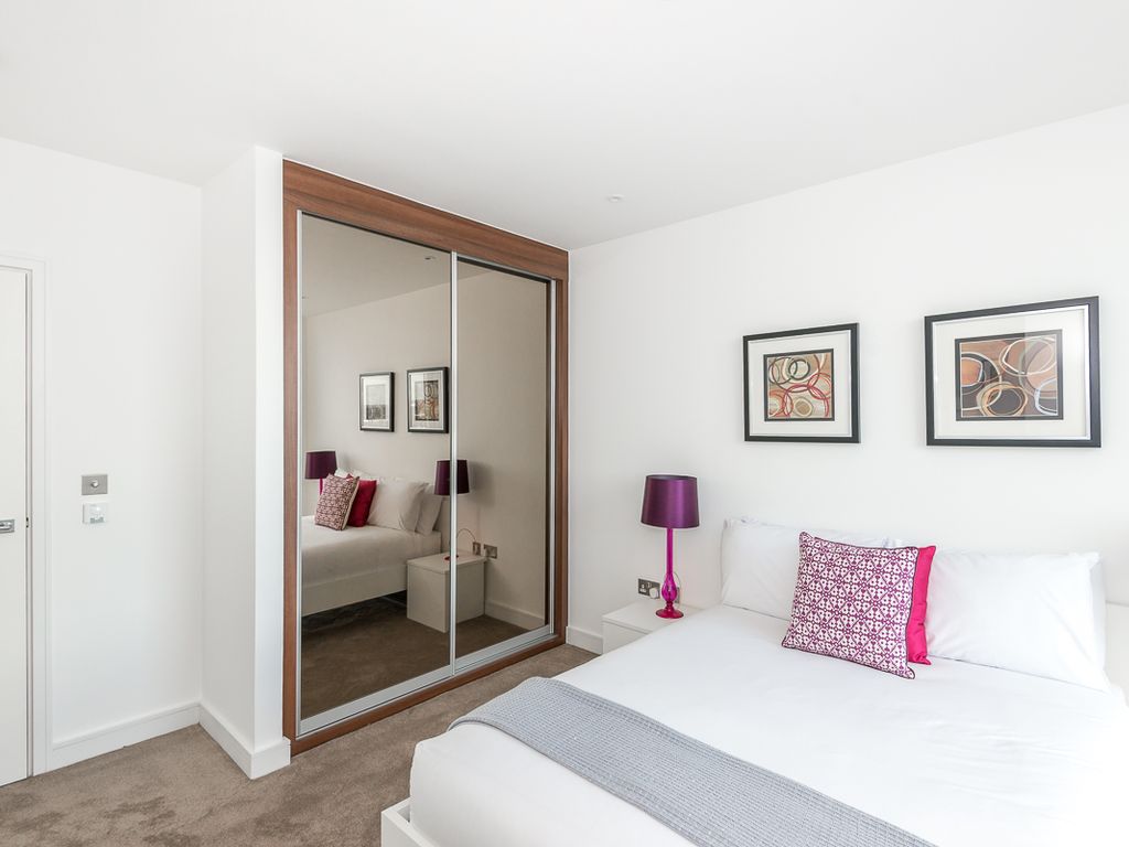 1 bed flat for sale in Hebden Place, Nine Elms SW8, £675,000