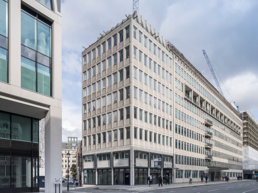 Office to let in Victoria Street, London SW1H, £72,320 pa