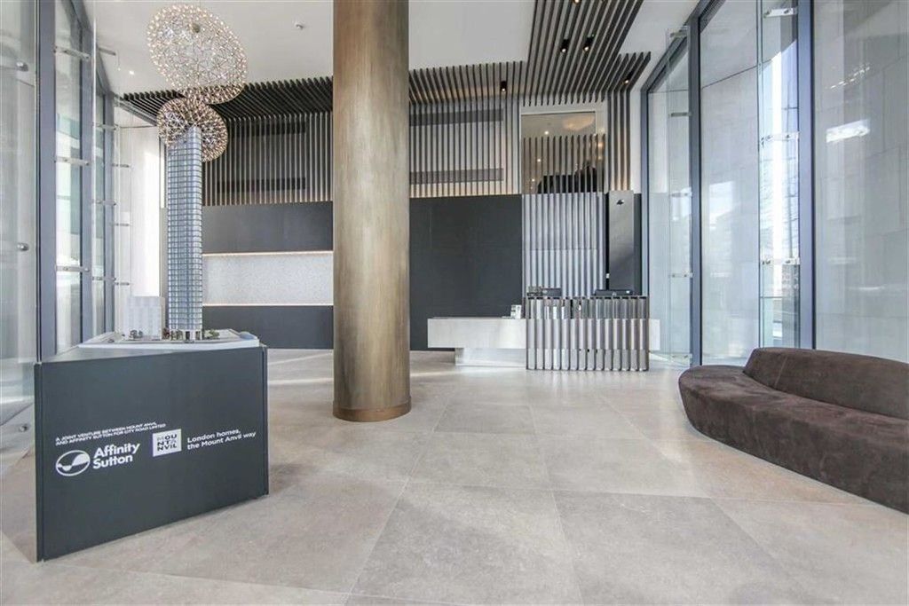 1 bed flat for sale in Lexicon, Book House, City Road, London EC1V, £650,000