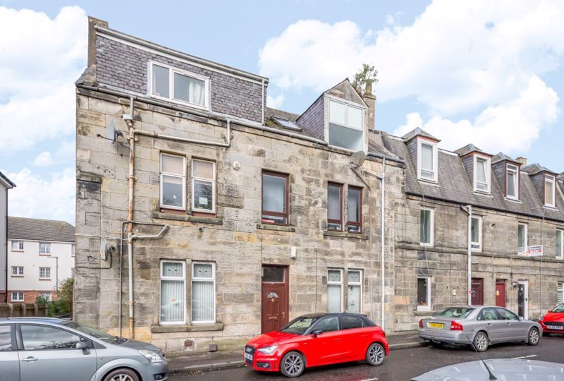 1 bed flat for sale in Chalmers Street, Dunfermline KY12, £50,000