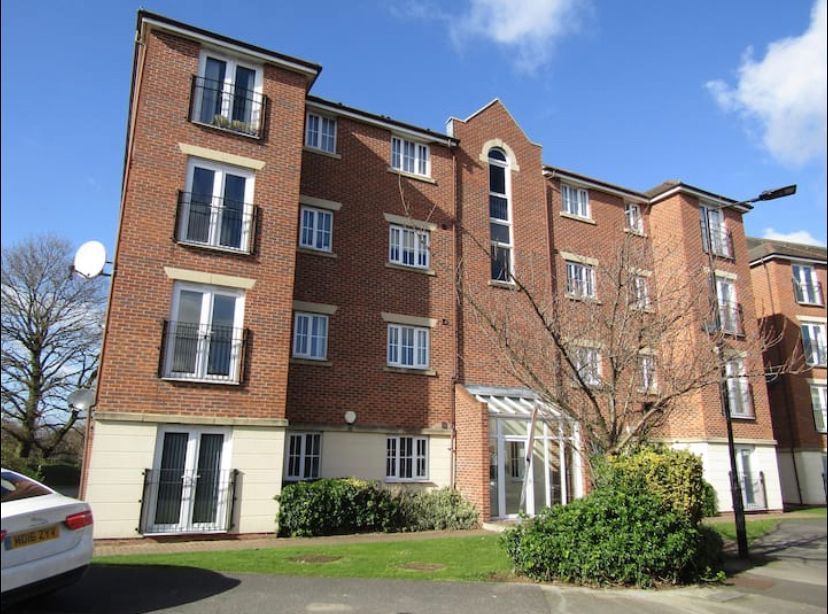 2 bed flat for sale in Primrose Place, Doncaster DN4, £110,000