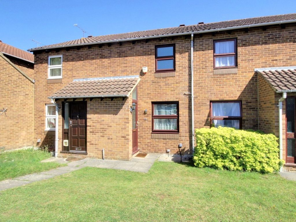 2 bed terraced house to rent in Bridport Close, Lower Earley, Reading RG6, £1,400 pcm