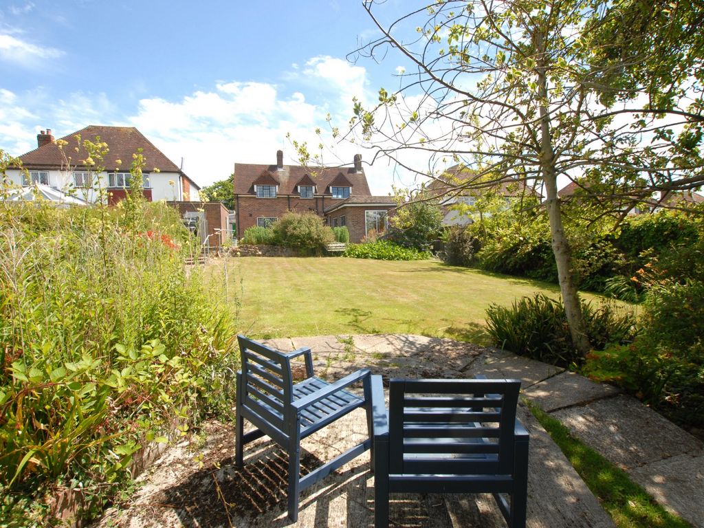 4 bed detached house for sale in Seaton Avenue, Hythe CT21, £650,000