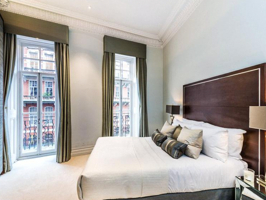 3 bed flat for sale in Kensington Gore, London SW7, £3,150,000