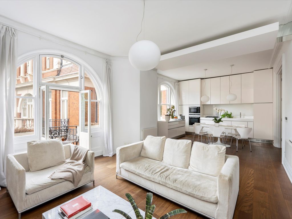 3 bed flat for sale in Fitzgeorge Avenue, London W14, £1,395,000