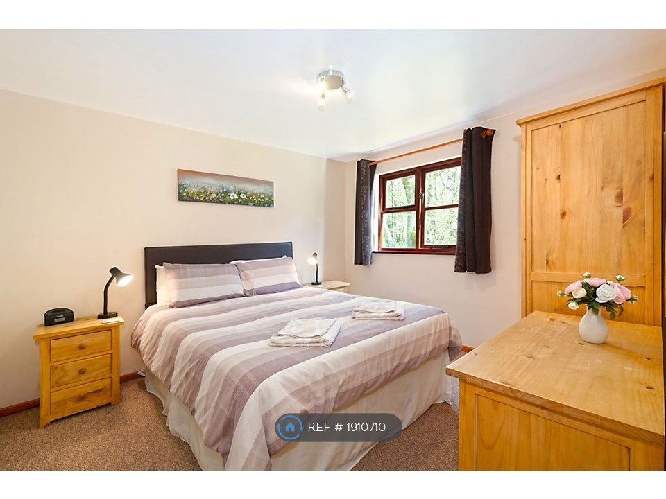 2 bed detached house to rent in Hornash Lane, Ashford TN26, £1,200 pcm