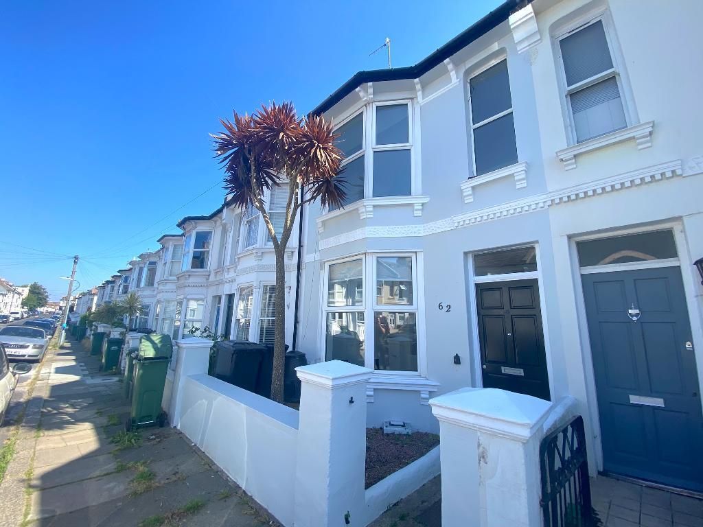2 bed terraced house to rent in Wordsworth Street, Hove, East Sussex BN3, £2,000 pcm