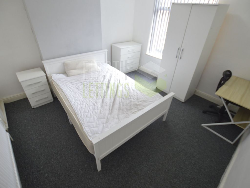 2 bed terraced house to rent in Burnmoor Street, Aylestone LE2, £487 pcm
