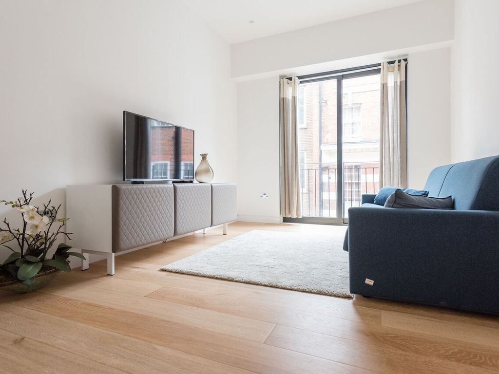 2 bed flat to rent in York Building, London WC2N, £4,333 pcm