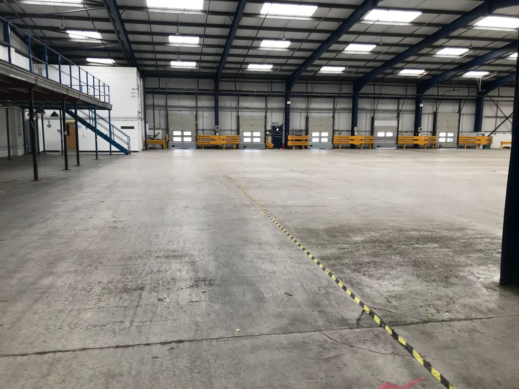 Industrial to let in Lyntown Trading Estate, Manchester, Greater Manchester M30, Non quoting