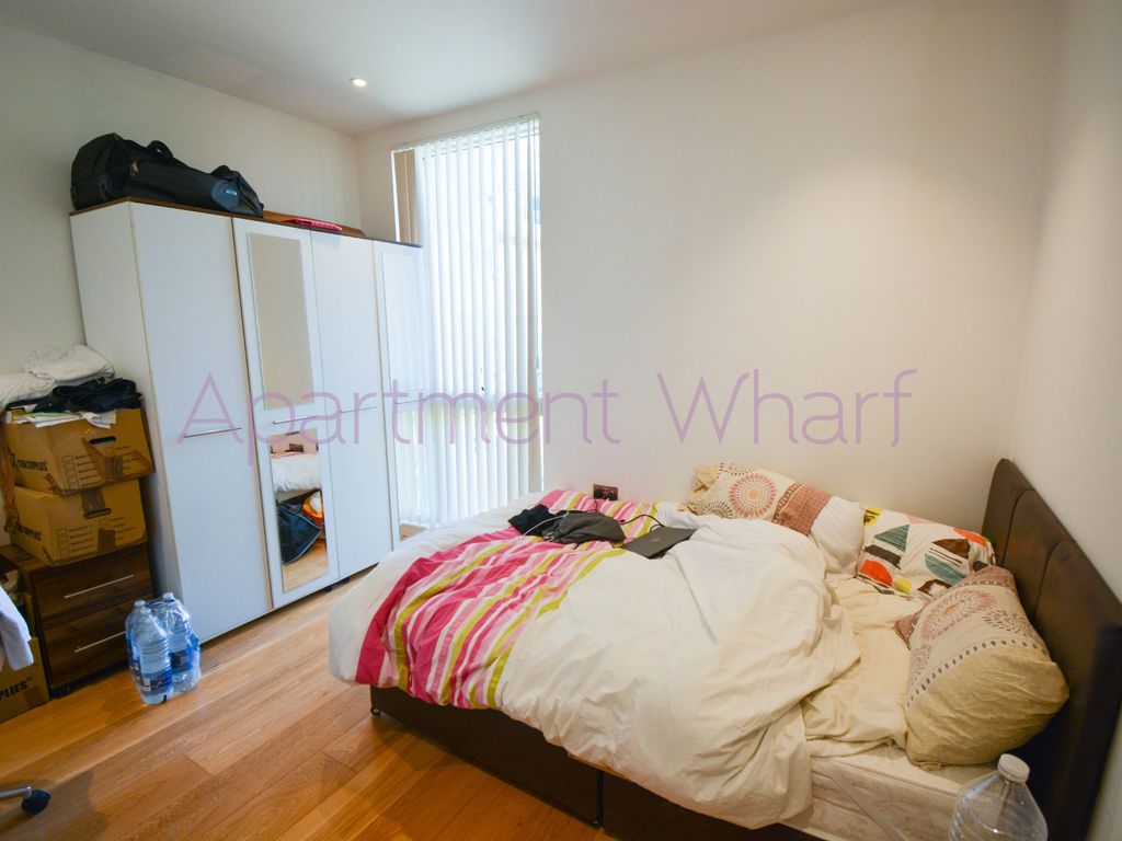 Room to rent in Drury Place, Bristol Walk, Kilburn Park NW6, £997 pcm