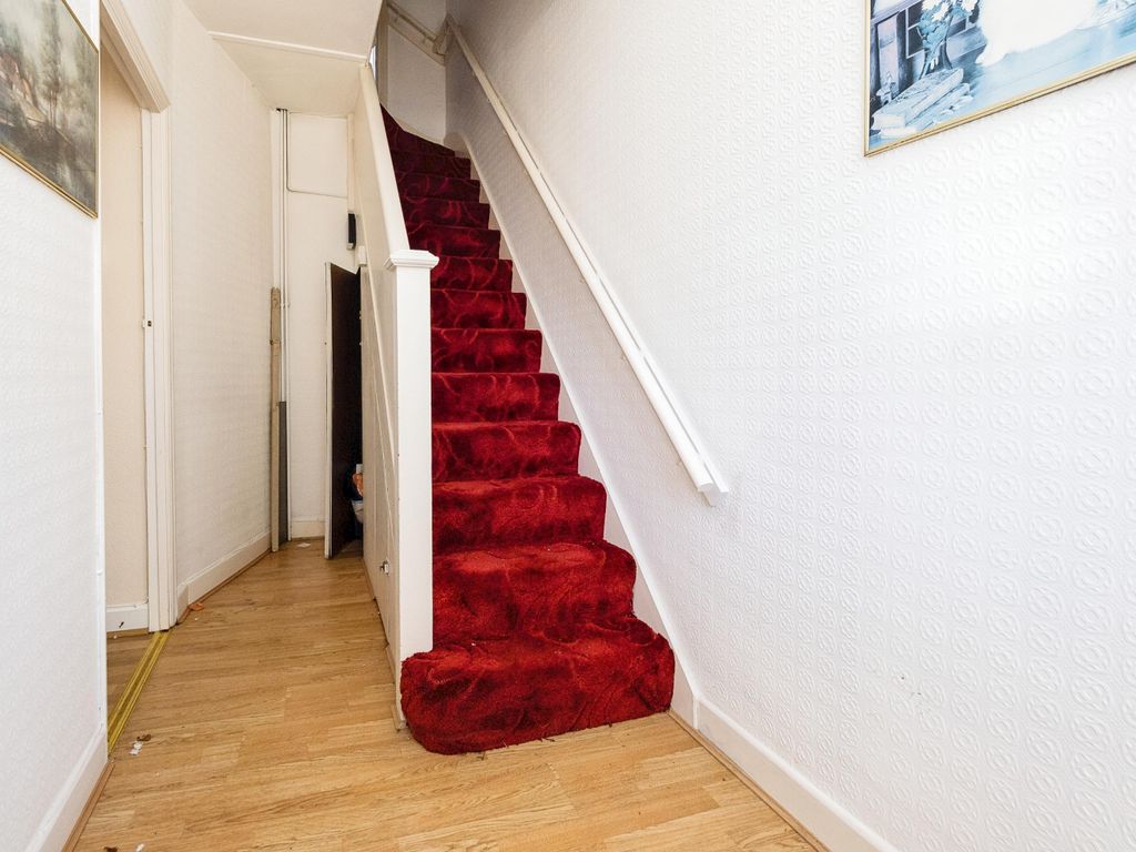 2 bed terraced house for sale in Uplands Road, Woodford Green IG8, £375,000