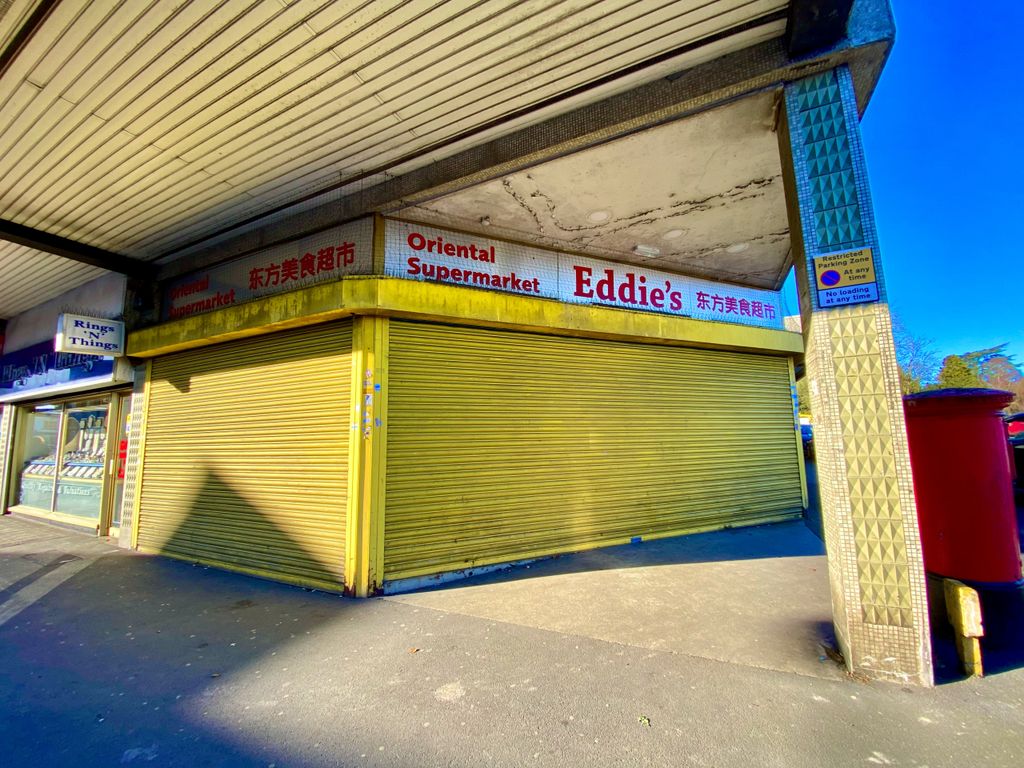 Retail premises to let in 19-20 Queensway, Dunstable, Bedfordshire LU5, £37,500 pa