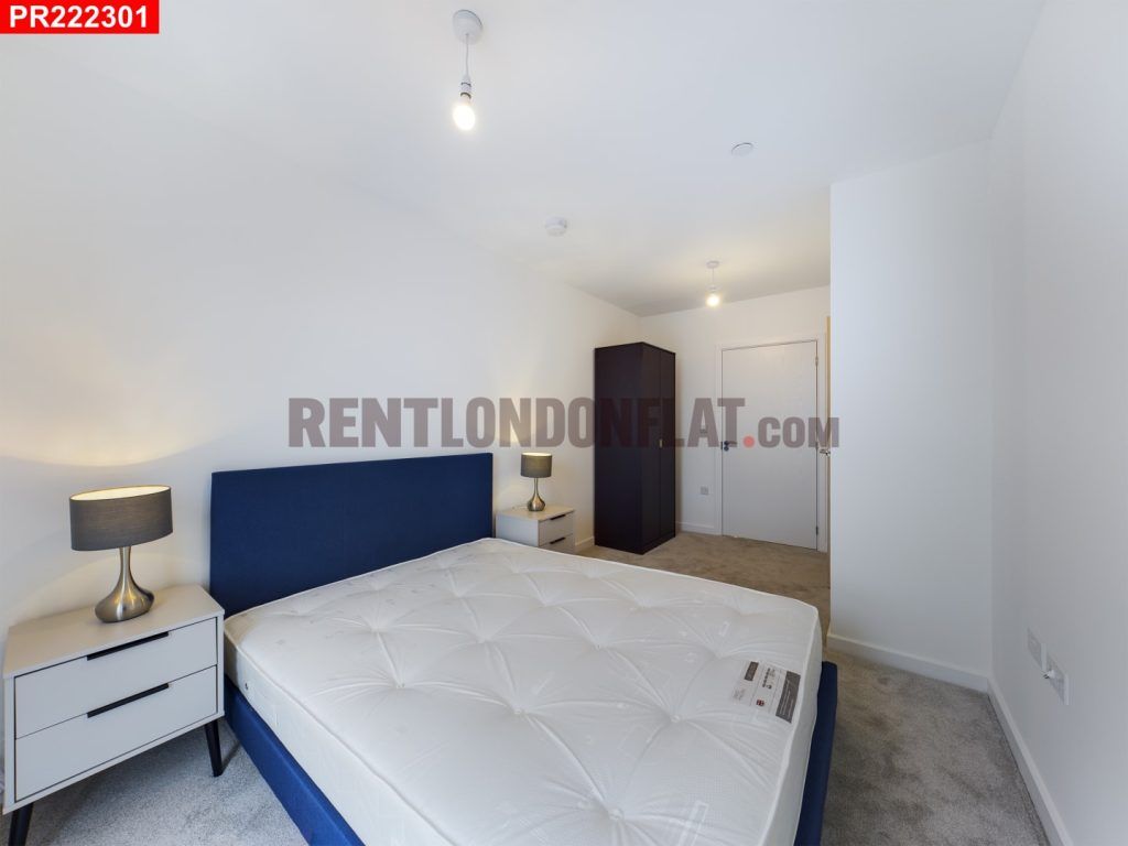 2 bed flat to rent in East Acton Lane, London W3, £2,331 pcm