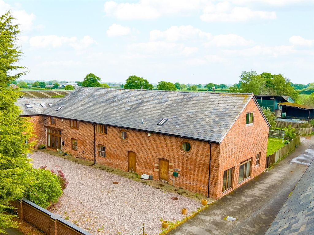5 bed barn conversion for sale in Austerson, Nantwich, Cheshire CW5, £509,950
