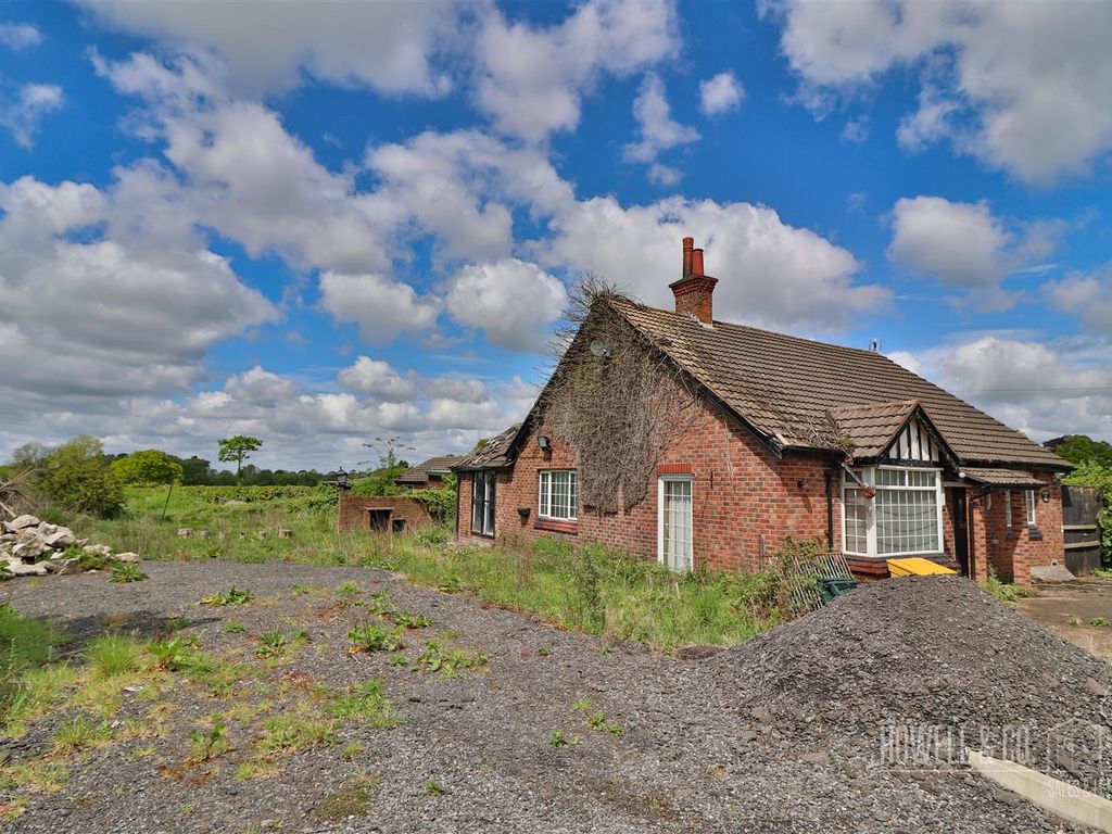 Land for sale in Cherry Lane, Lymm WA13, £1,000,000