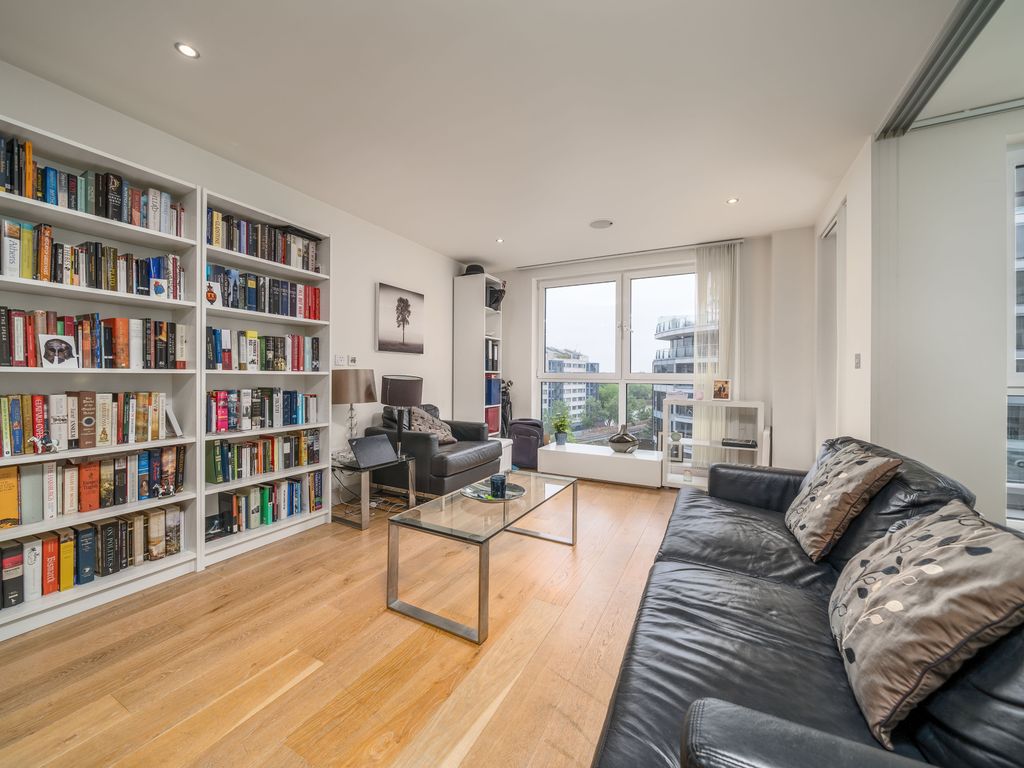 1 bed flat for sale in Townmead Road, London SW6, £550,000