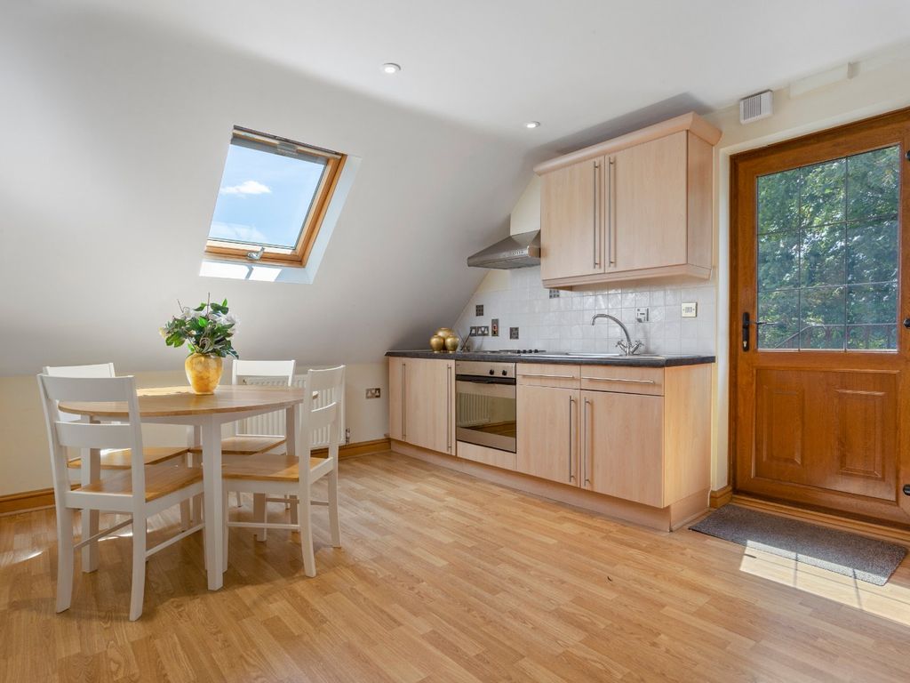 1 bed flat to rent in Twyford Road, Binfield, Bracknell, Berkshire RG42, £1,250 pcm