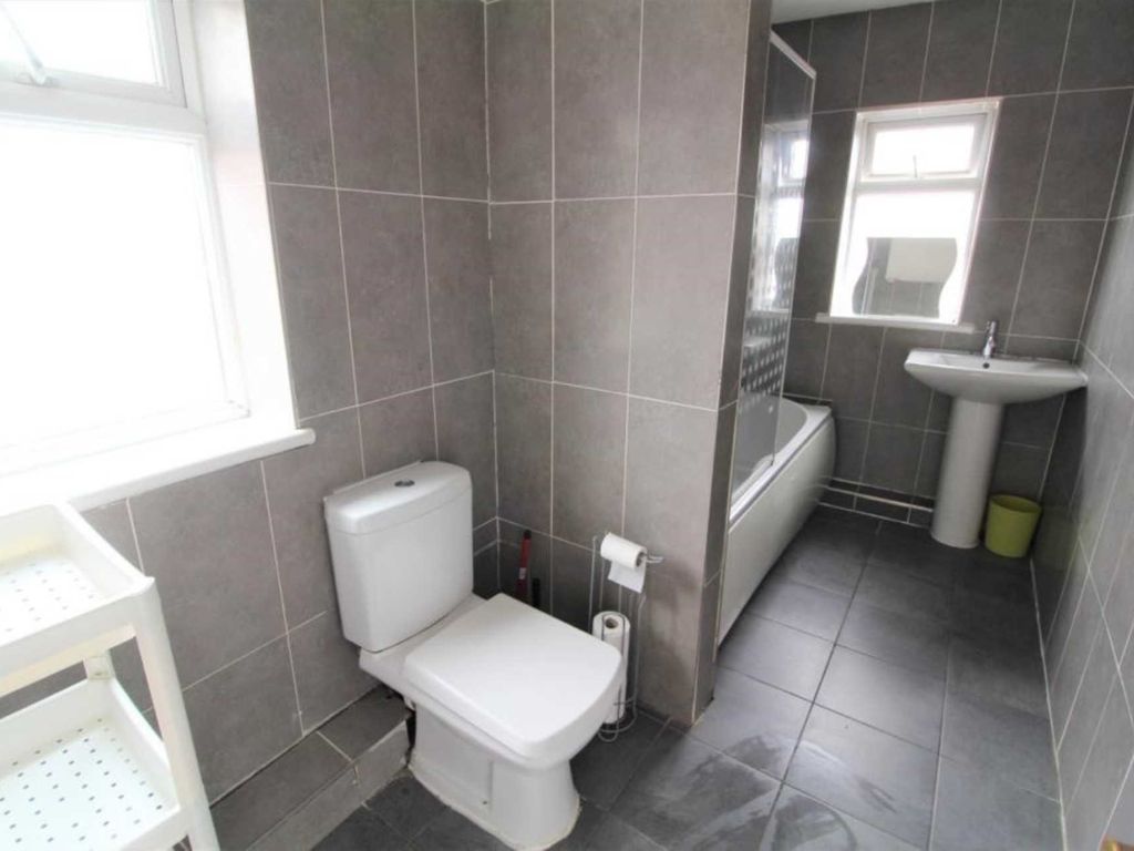 5 bed semi-detached house to rent in Bishopgate Street, Wavertree L15, £455 pppm