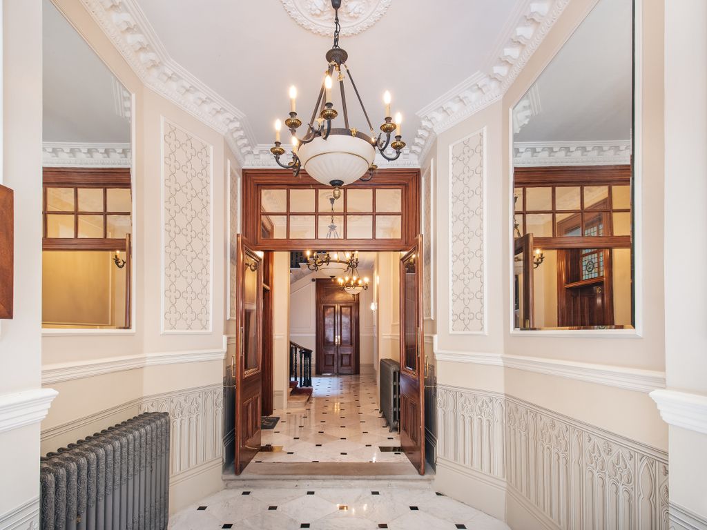 3 bed flat for sale in Kensington Gore, London SW7, £3,150,000