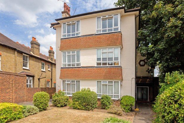 2 bed flat to rent in Sheen Park, Richmond TW9, £2,350 pcm