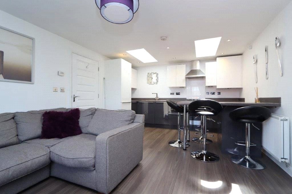2 bed detached house for sale in Aquitania Close, Brooklands, Milton Keynes, Buckinghamshire MK10, £315,000