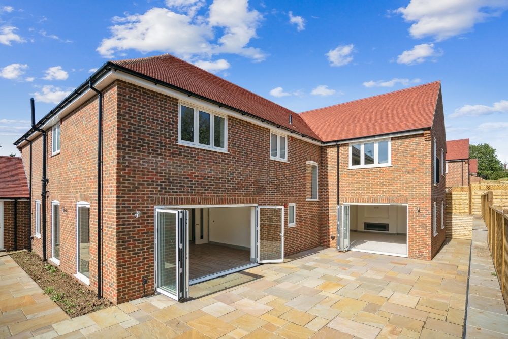 New home, 5 bed detached house for sale in North End Road, Quainton, Aylesbury HP22, £1,450,000